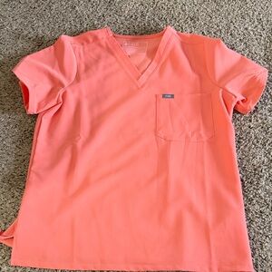 Sunset drift size medium one pocket figs scrub top